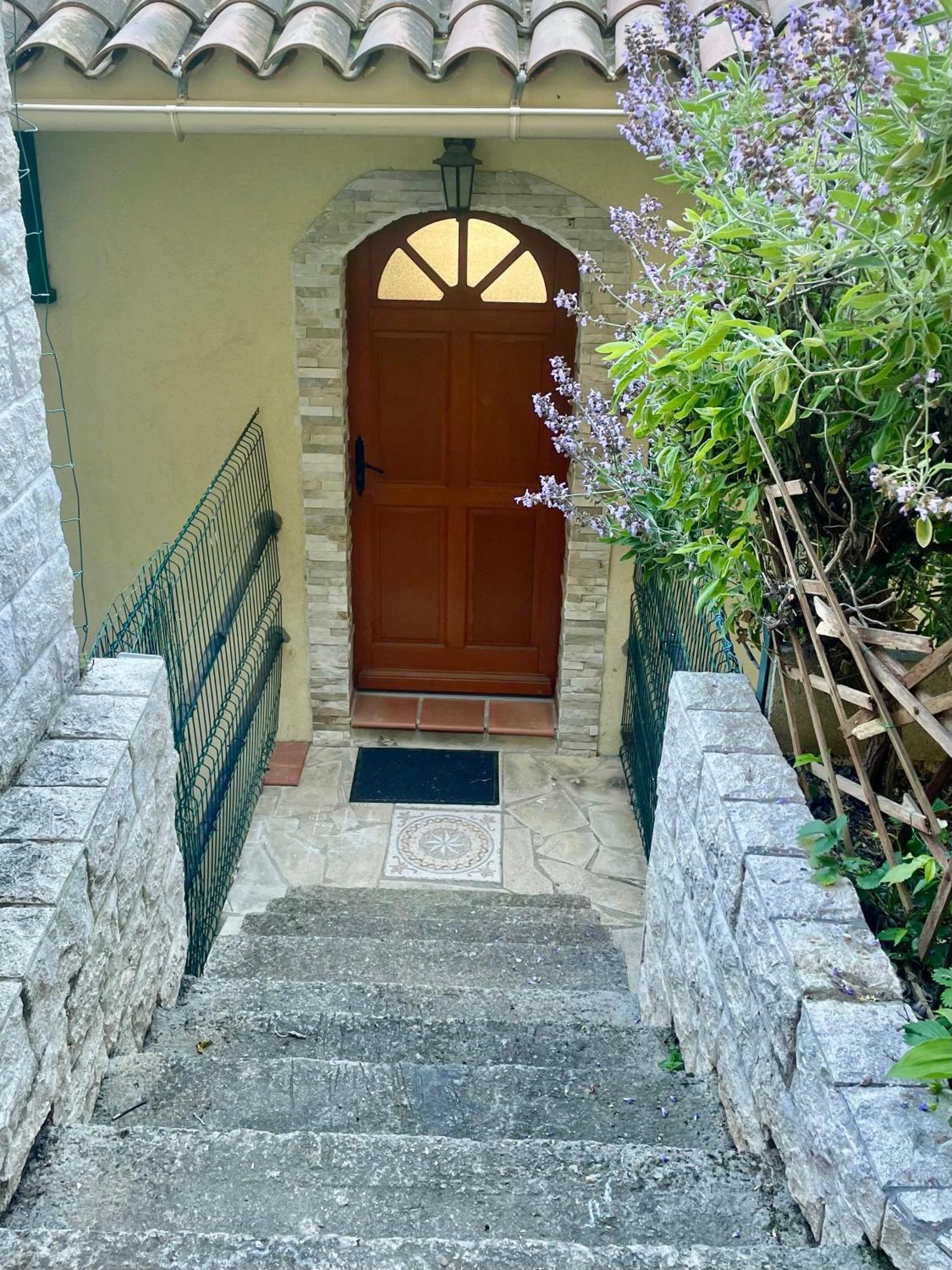Maison Azurelienne * Menton
